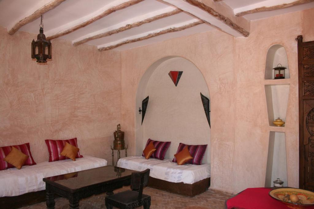 Riad Dar Bergui Варзазат Екстериор снимка