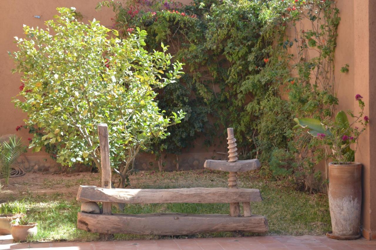 Riad Dar Bergui Варзазат Екстериор снимка