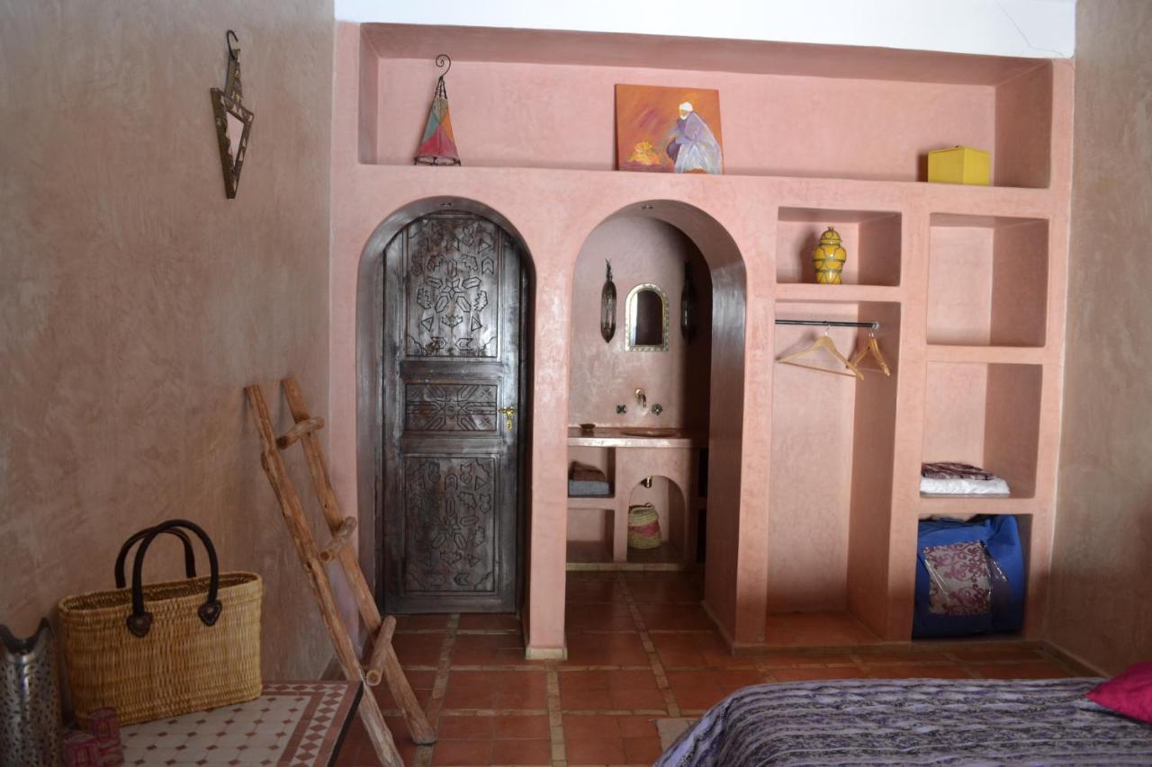 Riad Dar Bergui Варзазат Екстериор снимка