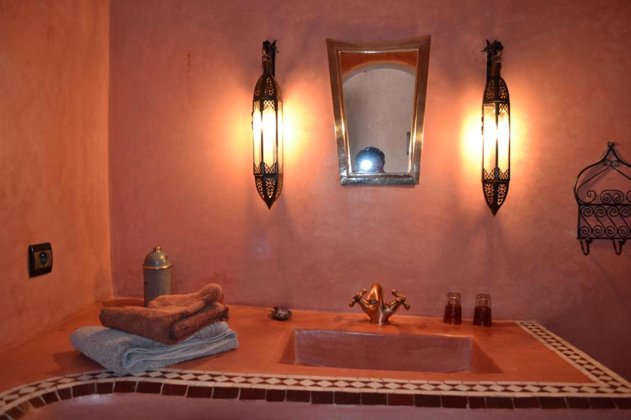 Riad Dar Bergui Варзазат Екстериор снимка
